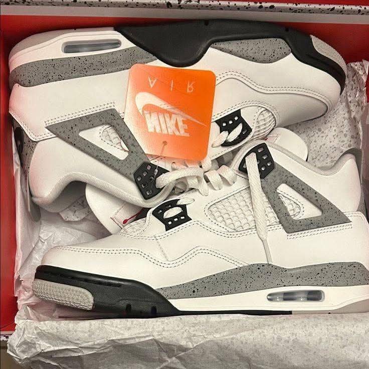 Jordan Sneakers - Image 3