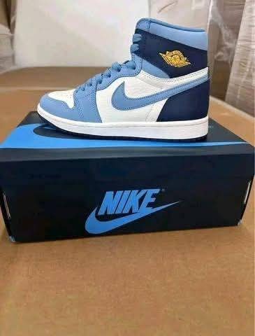 Nike sneakers - Image 3